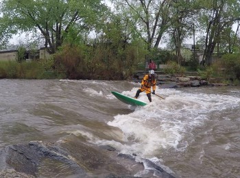 SUP river surfing library hole, Golden, CO